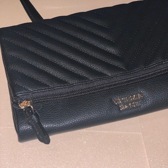 Victoria's Secret Handbags - Victoria’s Secret crossbody wallet